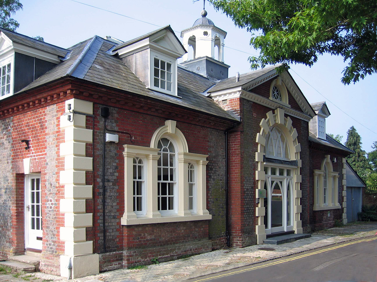 2007 Manor Hatch